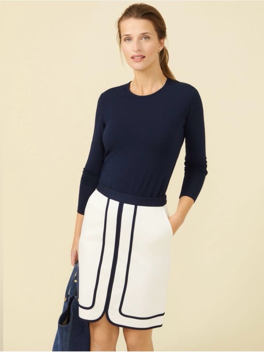 J. McLaughlin White Navy Marf Mini Skirt with Navy Trim 4 NWOT